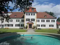 Markgrafenschloss Triesdorf, erbaut von 1682 bis 1694, Schloss der Markgrafen von Brandenburg-Ansbach, heute Sitz der Fachakademie f�r Hauswirtschaft (16.06.2013)