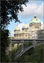 . Das Bundeshaus der Schweiz - Bern, am 21.06.2013 (Matthias)