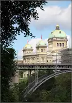 . Das Bundeshaus der Schweiz - Bern, am 21.06.2013 (Matthias)