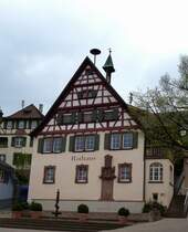 Bahlingen am Kaiserstuhl, das Rathaus von 1650, April 2013
