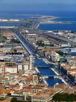 Frankreich, Languedoc-Roussillon, H�rault, S�te und der Canal de la Peyrade vom Mont Saint Clair (S�te) aus gesehen, 05.08.2013