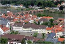 Heidelberg. Blick vom Schloss auf den Karlsplatz und die Alte Brcke ber den Neckar. 13.06.2013