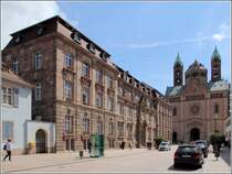 Speyer. Am stlichen Ende der Maximilianstrae steht das Stadthaus und der Dom. 14.06.2013