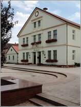 Das Rathaus der Kleinstadt Arendsee in der Altmark. Die Stadt liegt am Sdufer des gleichnamigen Seess. Aufnahmedatum: 21.07.2007