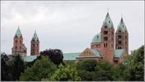 Speyer. Die Trme des Doms aus sdlicher Richtung. 14.06.2013