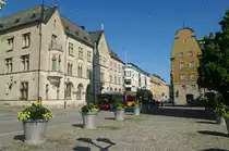 Link�ping, St. Lars Gatan Stra�e mit Bj�rko Gymnasium (11.07.2013)