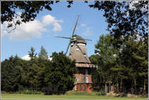 Beverstedt. Die Alte Mhle in Heerstedt wurde 1867 als Galeriehollnder erbaut. 25.08.2013