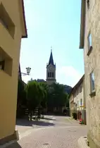 Fridingen an der Donau, Blick zur Kirche St.Martin, im neoromanischen Stil erbaut im 19.Jahrhundert, Aug.2013