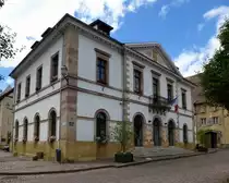 Rufach (Rouffach), das Rathaus der ca. 5000 Einwohner z�hlenden Stadt am Fu�e der Vogesen, bereits 662 erstmals urkundlich erw�hnt, Juni 2013