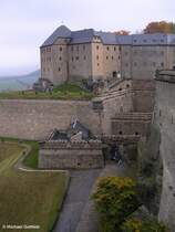 Teilansicht der Festung Knigstein oberhalb der Elbe in der Schsischen Schweiz (Oktober 2008)