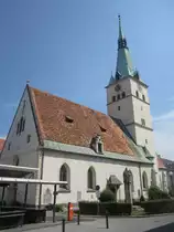 Voitsberg, Stadtpfarrkirche St. Michael, Langhaus und Ostturm romanisch, Halle mit Achteckpfeilern um 1500 (19.08.2013)