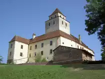 Ehrenhausen, Schloss, erbaut ab 1240, dreigescho�iger Vierfl�gelbau, Bezirk Leibnitz (21.08.2013)