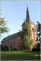 Osten. Die barocke St.-Petri-Kirche wurde Mitte des 18. Jahrhunderts errichtet. 03.10.2013.