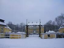 Schloss Beck in Feldhausen - im Sommer ein Freizeitpark, nunmehr im Winterschlaf (Bottrop, Ruhrgebiet, Januar 2010)