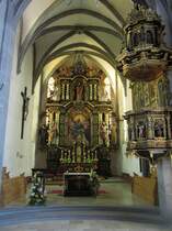 Wartberg an der Krems, Hochaltar und Kanzel aus dem 17. Jahrhundert in der Pfarrkirche St. Kilian (22.08.2013)