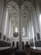 Imbach, Pfarrkirche Maria Geburt, ehem. Dominikanerinnenkirche, erbaut von 1269 bis 
1285, Hallenkirche, Gew�lbe von 1289, eine der �ltesten gotischen Bauwerke in �sterreich (22.09.2013)
