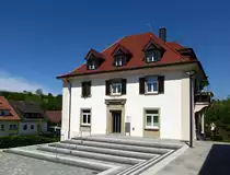 Au bei Freiburg, das Rathaus der Gemeinde im Hexental, bereits 861 urkundlich erwähnt, Mai 2013