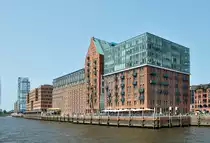 B�ro- und Wohngeb�ude an der Elbe in Hamburg-Altona - 13.07.2013