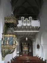 Feldkirchen, Kanzel und Orgelempore der Maria Himmelfahrt Kirche (30.09.2013)