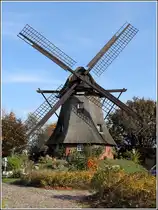 In Sandbostel steht die Ende des 19. Jahrhunderts errichtete Holl�nderwindm�hle 'Sabine'. 22.10.2013