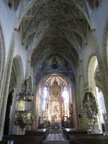 Wallfahrtskirche Maria Saal, Hochaltar von 1714, Stern- und Netzrippengewlbe (02.10.2013)
