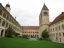 Abtei Seckau, erbaut ab 1640 durch P. Carlone, Arkadenhof (03.10.2013)