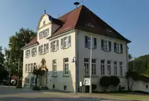 K�nigseggwald in Oberschwaben, das Rathaus der ca. 700 Einwohner z�hlenden Gemeinde, Aug.2013