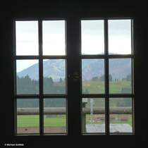 Blick aus der Alpe des Allg�uer Bergbauernmuseums auf die umliegenden Berge (Immenstadt-Diepolz, Landkreis Oberallg�u, Oktober 2013)