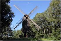 Bremerhaven. Die Bockwindmhle gehrt zum Volkskundlichen Freilichtmuseum im Speckenbtteler Park. Es handelt sich um einen Nachbau, da das Original 1941 abbrannte. 26.08.2013