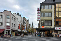 Neuwied-City und im Hintergrund die St. Matthias-Kirche - 24.10.2013