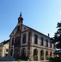 Marckolsheim, das Rathaus der ca.4200 Einwohner z�hlenden Gemeinde im Unterelsa�, Aug.2013