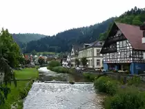 Schiltach, Blick flussaufw�rts an der Schiltach, Juni 2013