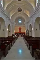 Nicastro - heute der wichtigste Teilort Lamezia Therme. 

Das Innere der Chiesa Parrocchiale im Vorort von Nicastro. Sommer 2013.