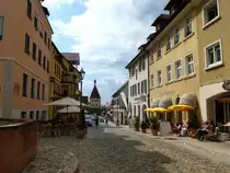 Endingen am Kaiserstuhl, Blick in die Hauptstra�e zum K�nigschaffhauser Tor, Juni 2013