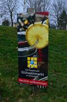 Hinweisschild auf den Glhweinmarkt in Bad Rappenau.
Der Eine oder Andere wird sich wundern das er am Jahresanfang statt findet.
Aber gut abheben vom Alltglichen ist ja auch eine Kunst. 18.1.2014