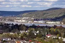 Bonn-Mehlem im Vordergrund, der Rhein und dahinter K�nigswinter und das Siebengebirge - 30.10.2013