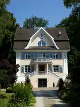 Hohentengen, Villa Schubert, von einem Z�richer Architekt im Jugendstil erbaut, Juli 2013