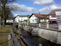 Durach, Hauptstra�e entlang vom Durach Bach (20.02.2014)