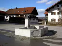 Dorfbrunnen von 2005 in Greith, Gemeinde Halblech (20.02.2014)