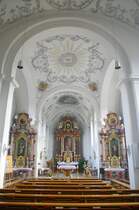 Rieden am Forggensee, Pfarrkirche zu den hl. fnf Wunden, Hochaltar mit Altarblatt von Joseph Keller, Rokoko Seitenaltre mit Altarbltter von Kaspar Wiederhut (20.02.2014)