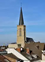 Zwischen den Dächern der Innenstadt Euskirchen, die Herz-Jesu-Kirche - 09.12.2013