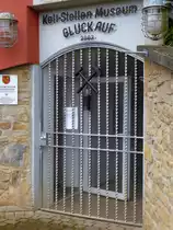 Buggingen im Markgr�flerland, Eingang zum Besucherstollen des Kali-Stollen-Museums, das Kali-Bergwerk bestand von 1922-73 und war das gr��te Bergerk in S�ddeutschland, heute gibt es nur noch diesen Museums-Stollen, Mai 2013