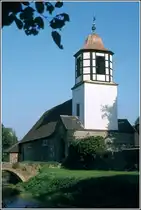 Bramsche. Das Torgeb�ude der Wasserburg Alt Barenaue stammt aus dem Jahr 1689. Scan eines Dias aus den 1970er Jahren.