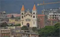 Messina. Blick von der F�hre auf eine Kirche in Messina. Sommer 2013.