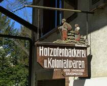 Suggental, ein hlzernes Ladenschild, Mrz 2014
