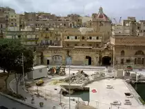 Bormla, H�user und Kirche Immaculate Conception am Ende der Docks (23.03.2014)