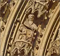 Kunst am K�lner Dom - Heiligenfiguren. Fr�hjahr 2014.
