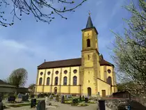 Bremgarten im Markgr�flerland, die Kirche St.Stephan, April 2014