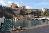 Sorrent. Oberhalb der Marina Piccola liegt das Hotel Excelsior Vittoria. 26.03.2014