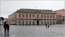 Neapel. Im Palazzo Salerno an der Piazza del Plebiscito sind die Carabinieri untergebracht. 27.03.2014